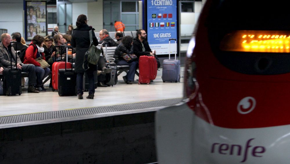 В Барселоне приостановлено движение поездов из-за угрозы взрыва