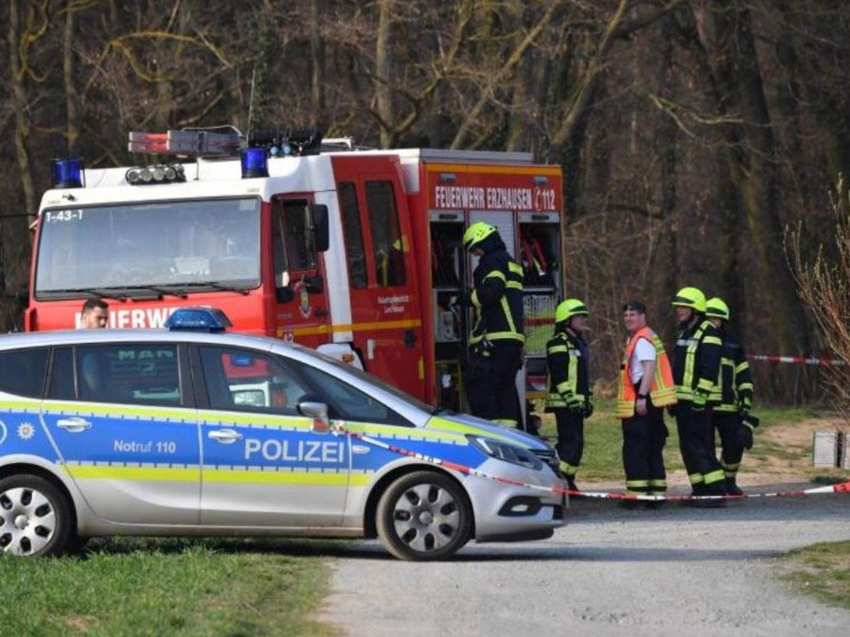 Немецкие полицейские попали в смертельное ДТП на пути к месту авиакатастрофы