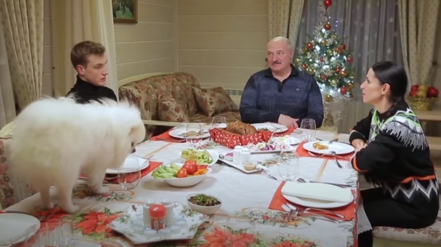 Александр и Николай Лукашенко во время интервью с Наилей Аскер-заде 