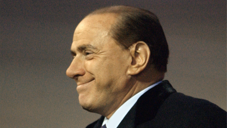 Сильвио Берлускони в 2004-м.